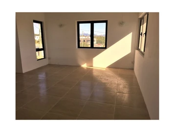 5 Bedroom Apartment