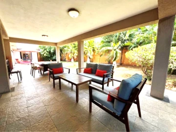 4 Bedroom Villa